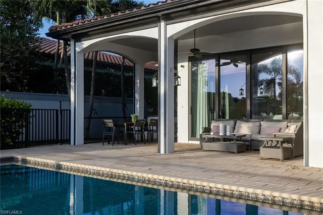 a view of sitting area in front of house
