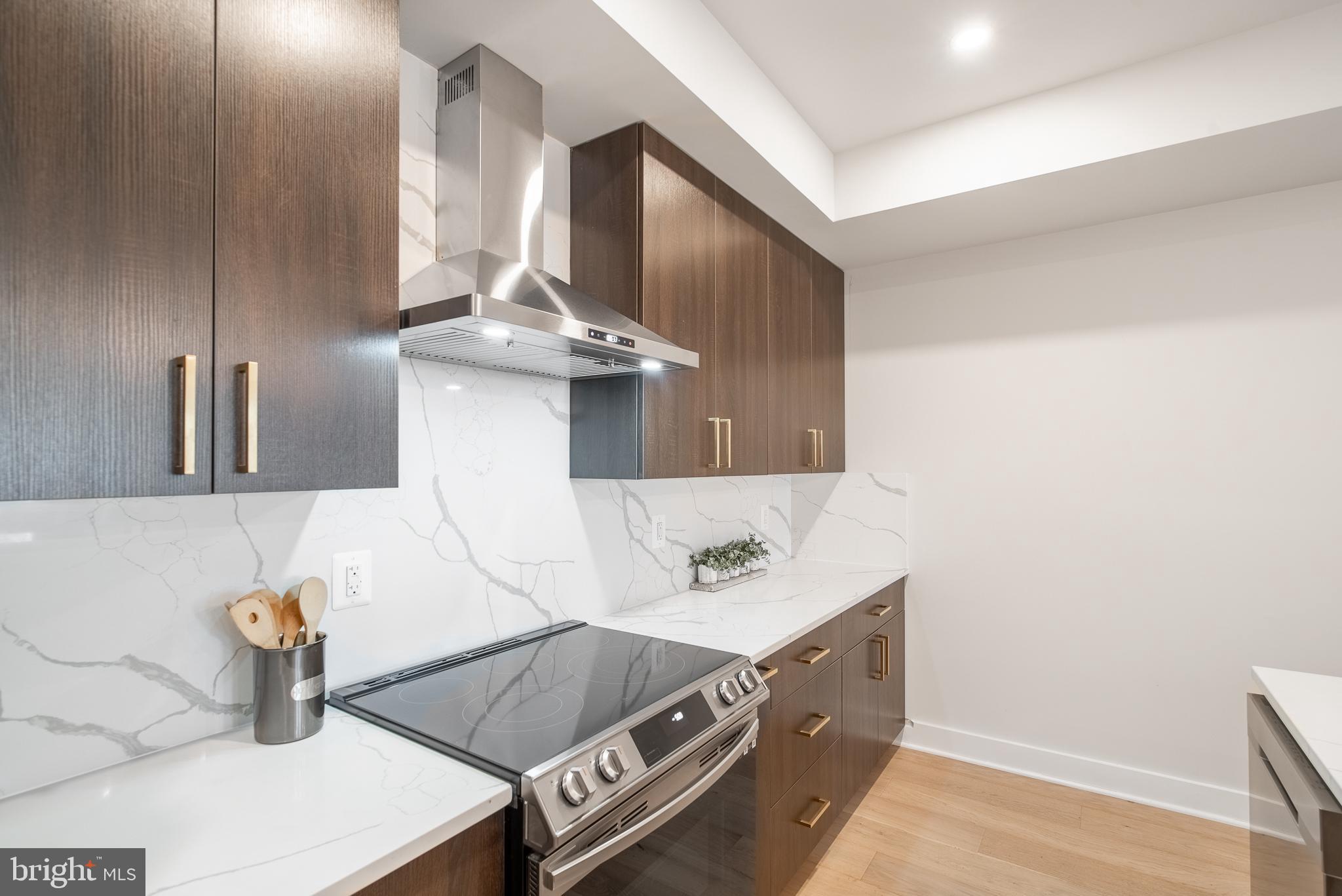 753 Columbia Road Northwest, Unit 3 Washington, DC 20001 - Photo 12 of 35