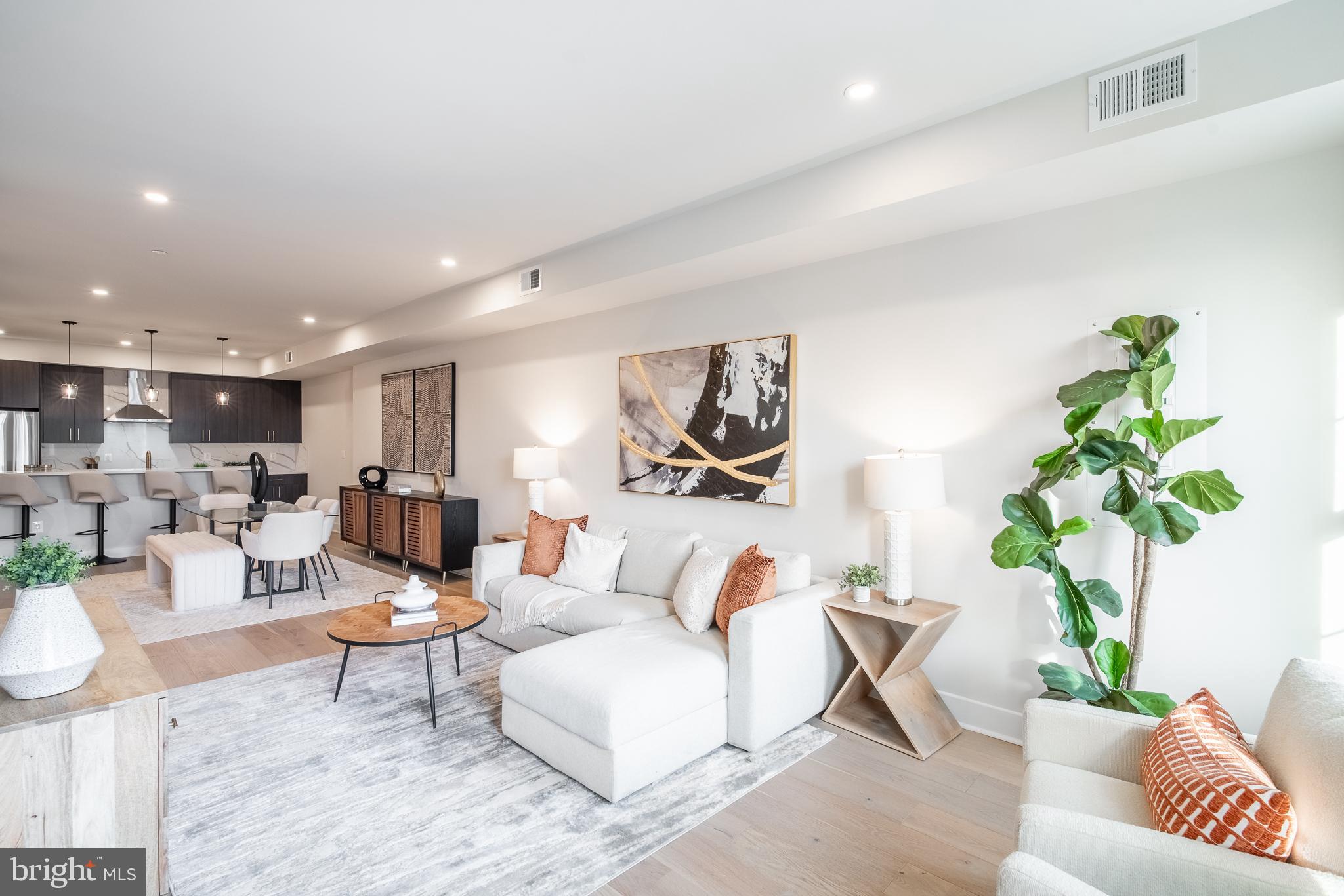 753 Columbia Road Northwest, Unit 3 Washington, DC 20001 - Photo 5 of 35