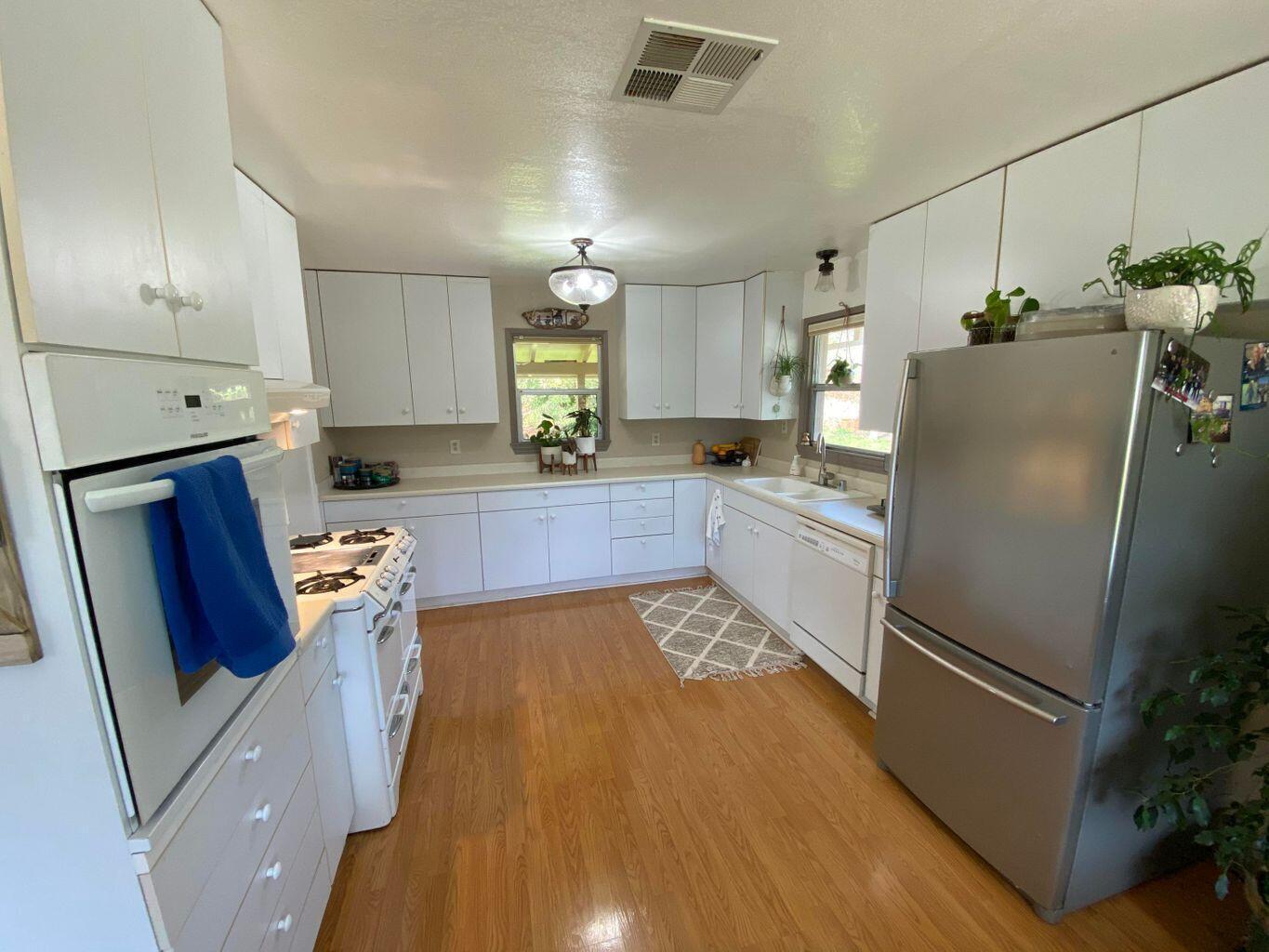 13518 Oak Run Road Oak Run, CA 96069 - Photo 11 of 40 20210907231913883643000000-o