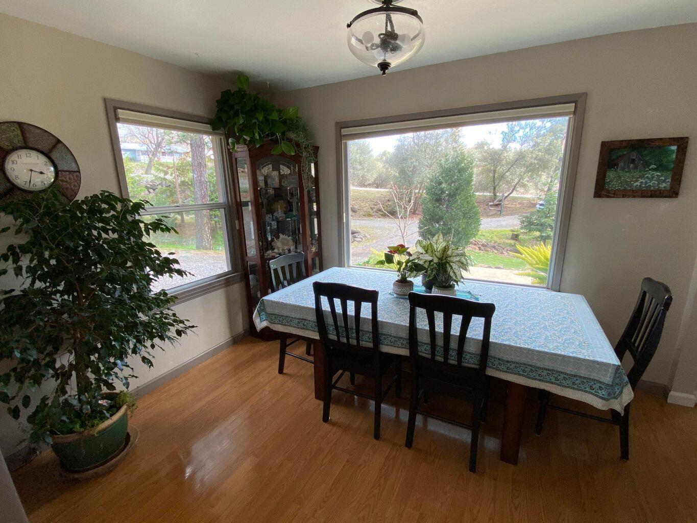 13518 Oak Run Road Oak Run, CA 96069 - Photo 9 of 40 20210907231902950956000000-o
