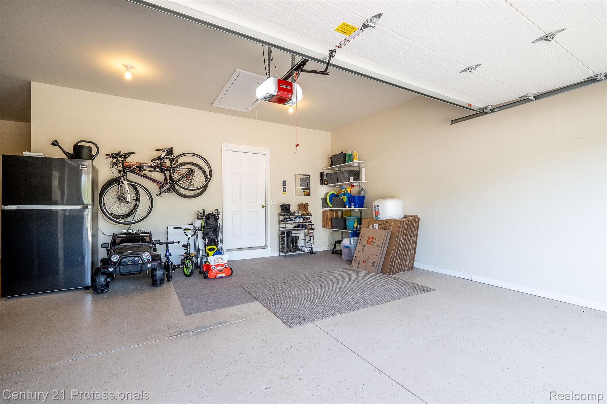 2089 Alsdorf Avenue Rochester, MI 48309 - Photo 41 of 50 garage