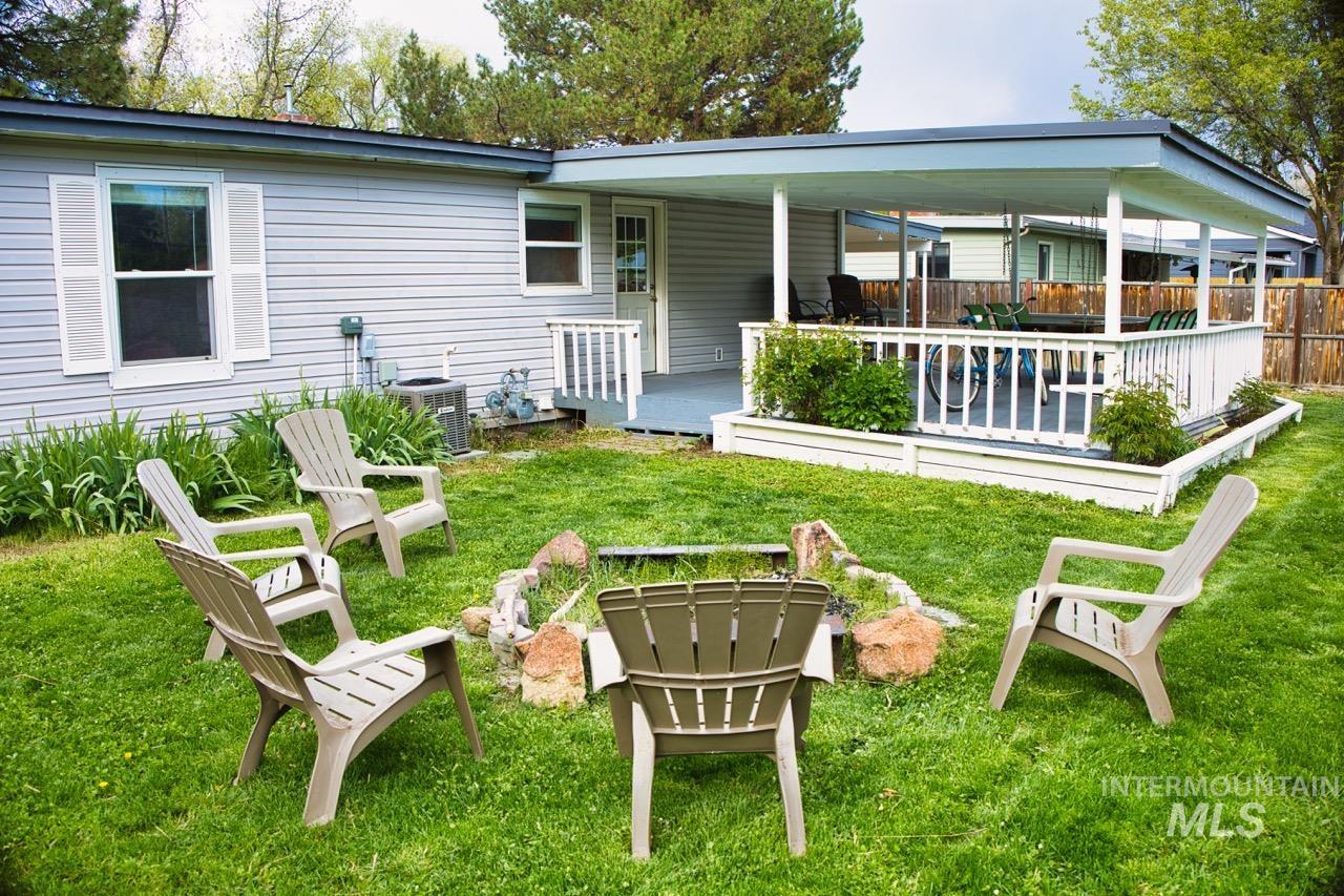 2223 West Spaulding Street Boise, ID 83705 - Photo 42 of 50 Back of property featuring a deck