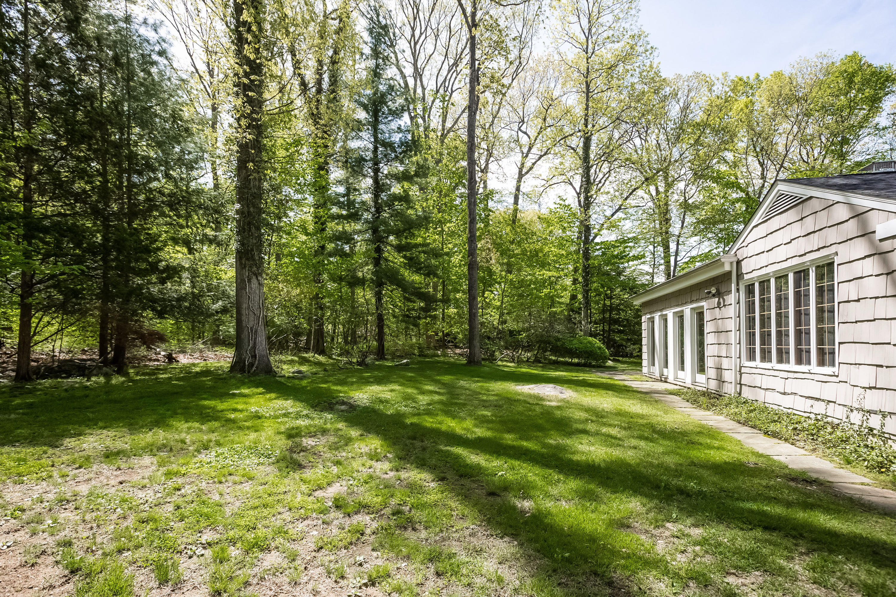 25 Crooked Mile Road Darien, CT 06820 - Photo 5 of 19 04 - Back