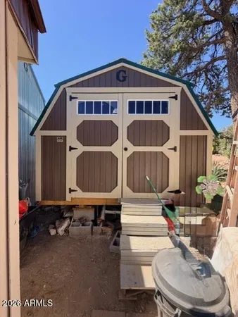 $239,000 | 2019 Broken Arrow Road, Overgaard, AZ 85933