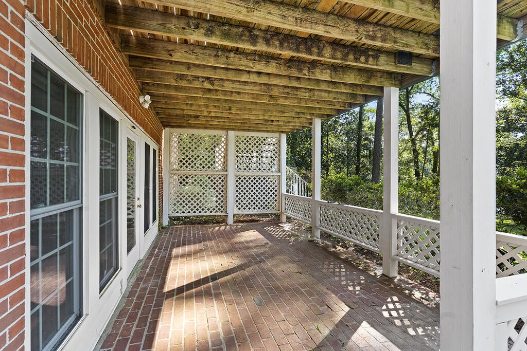 308 Hunting Road Greenwood, SC 29646 - Photo 21 of 27 Gallery Image 21
