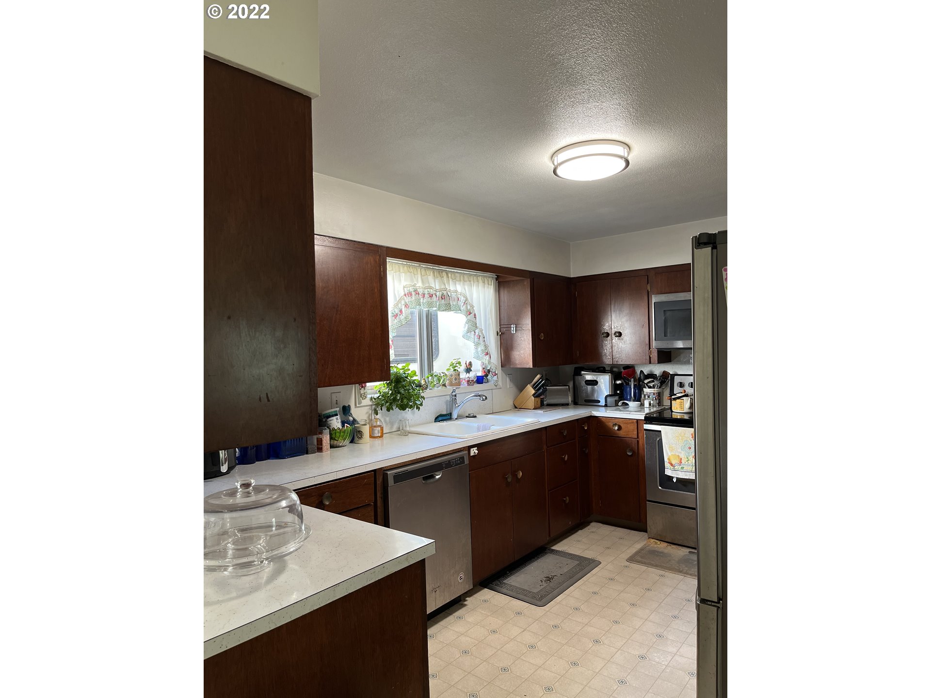 3122 Maple Drive Reedsport, OR 97467 - Photo 12 of 30 Kitchen
