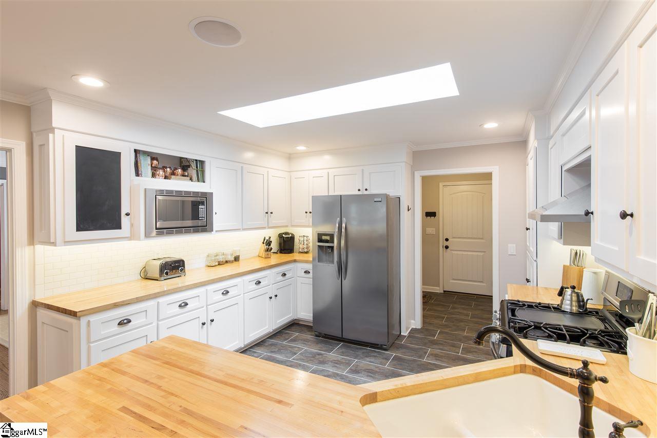 208 Cedar Grove Road Greer, SC 29650 - Photo 7 of 36 Gallery Image 7