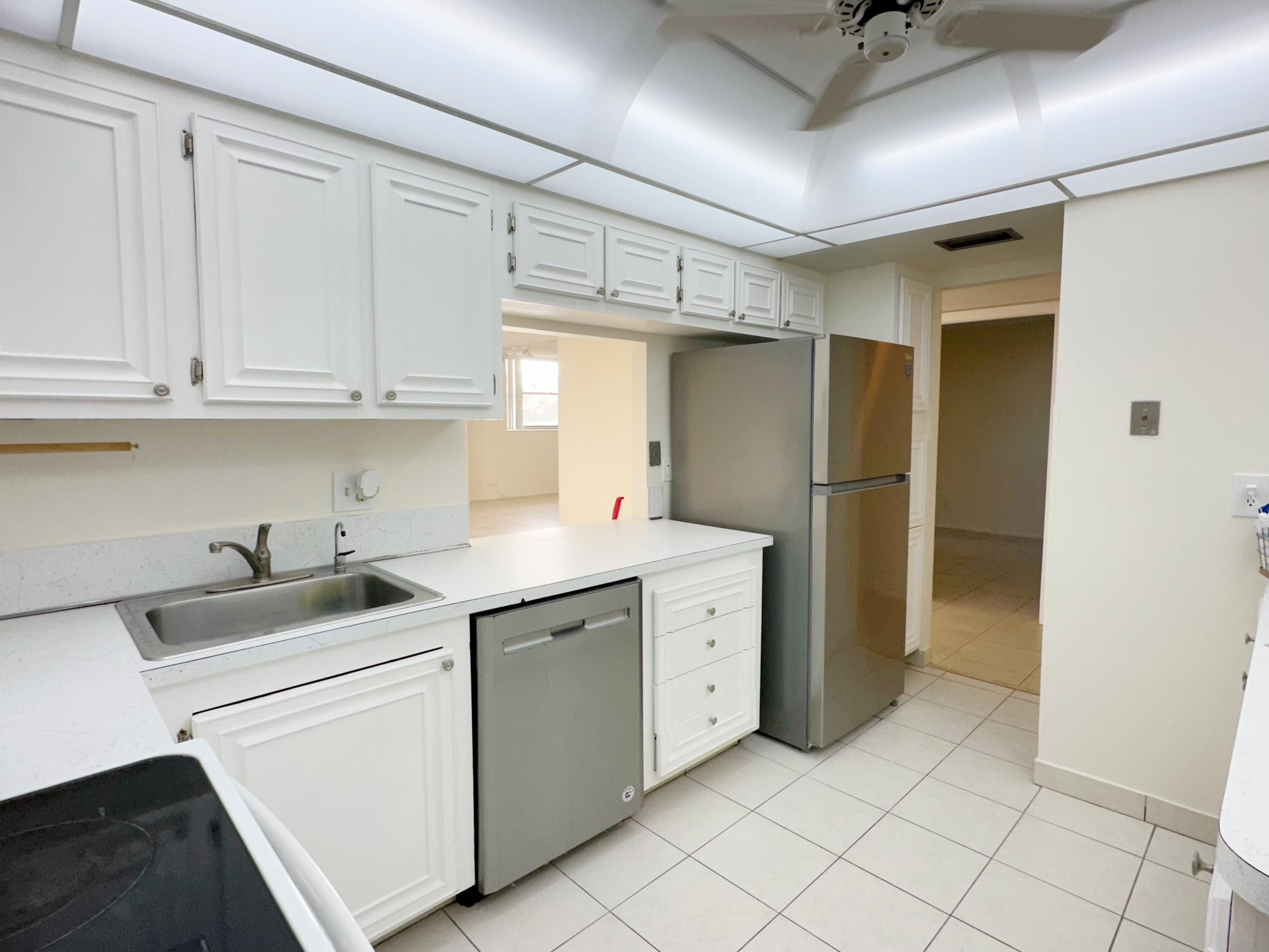 5301 Northwest 2nd Avenue, Unit 401 Boca Raton, FL 33487 - Photo 5 of 39 IMG_5429