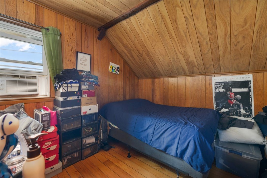 83 Princess Avenue Cranston, RI 02920 - Photo 17 of 34