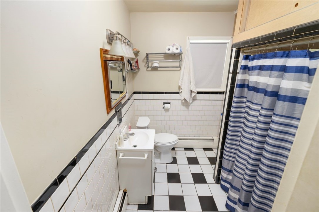 83 Princess Avenue Cranston, RI 02920 - Photo 23 of 34