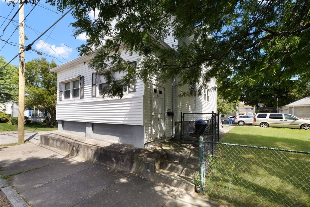 83 Princess Avenue Cranston, RI 02920 - Photo 27 of 34