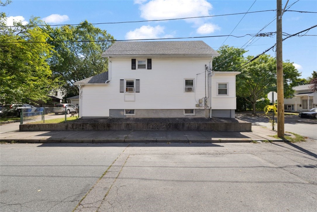 83 Princess Avenue Cranston, RI 02920 - Photo 32 of 34