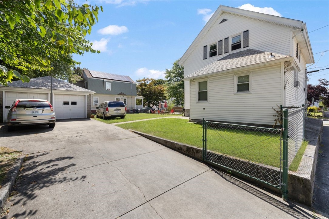 83 Princess Avenue Cranston, RI 02920 - Photo 33 of 34