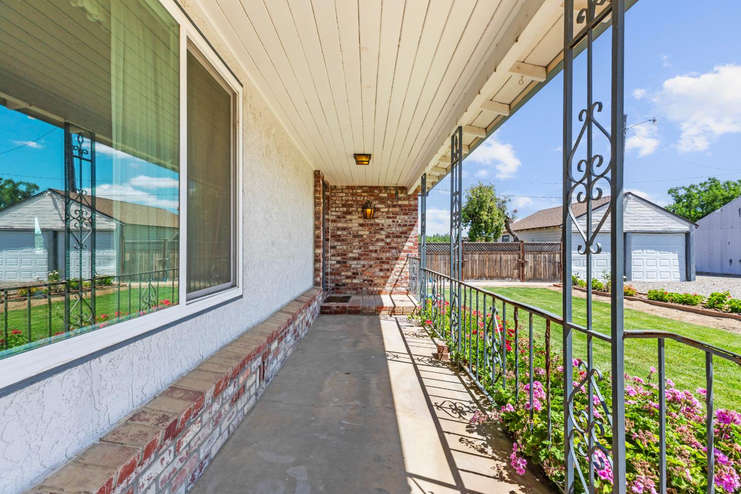 501 Durham Ferry Road Tracy, CA 95304 - Photo 4 of 53