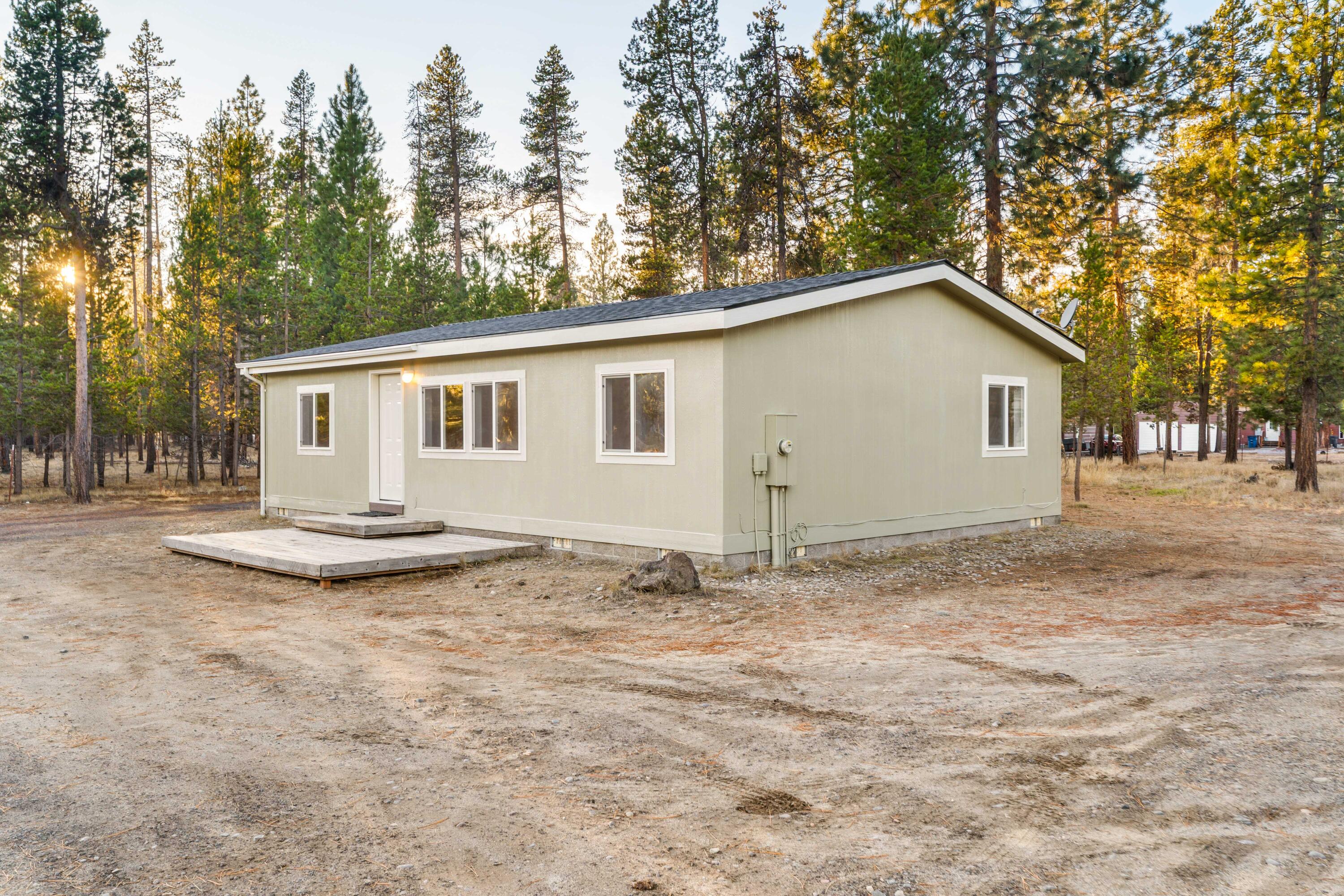 152224 Silver Spur Road La Pine, OR 97739 - Photo 38 of 55 36-Exterior