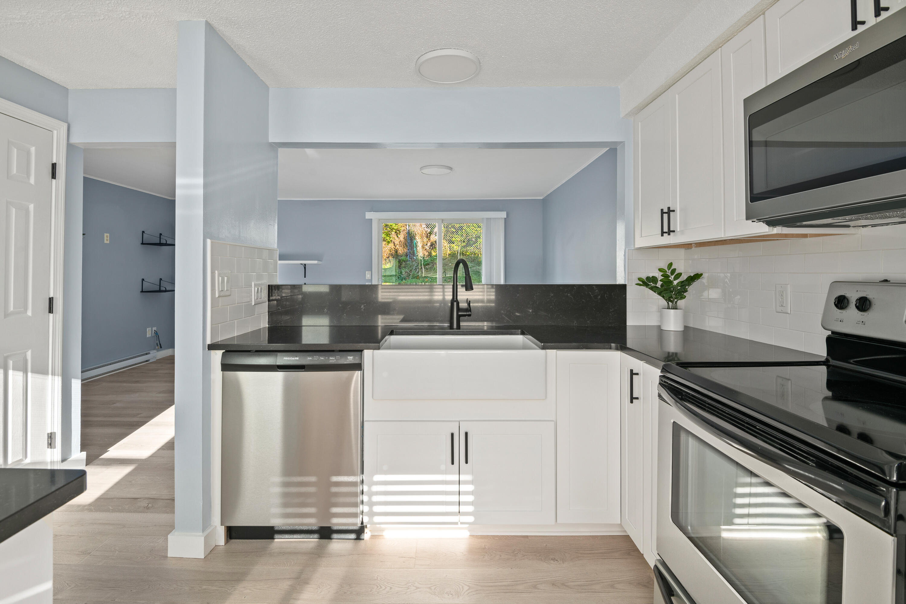 25 Lawrence Street, Unit 31 Westbrook, ME 04092 - Photo 5 of 26 11_25 Lawrence Street Unit #31_PGM_Print