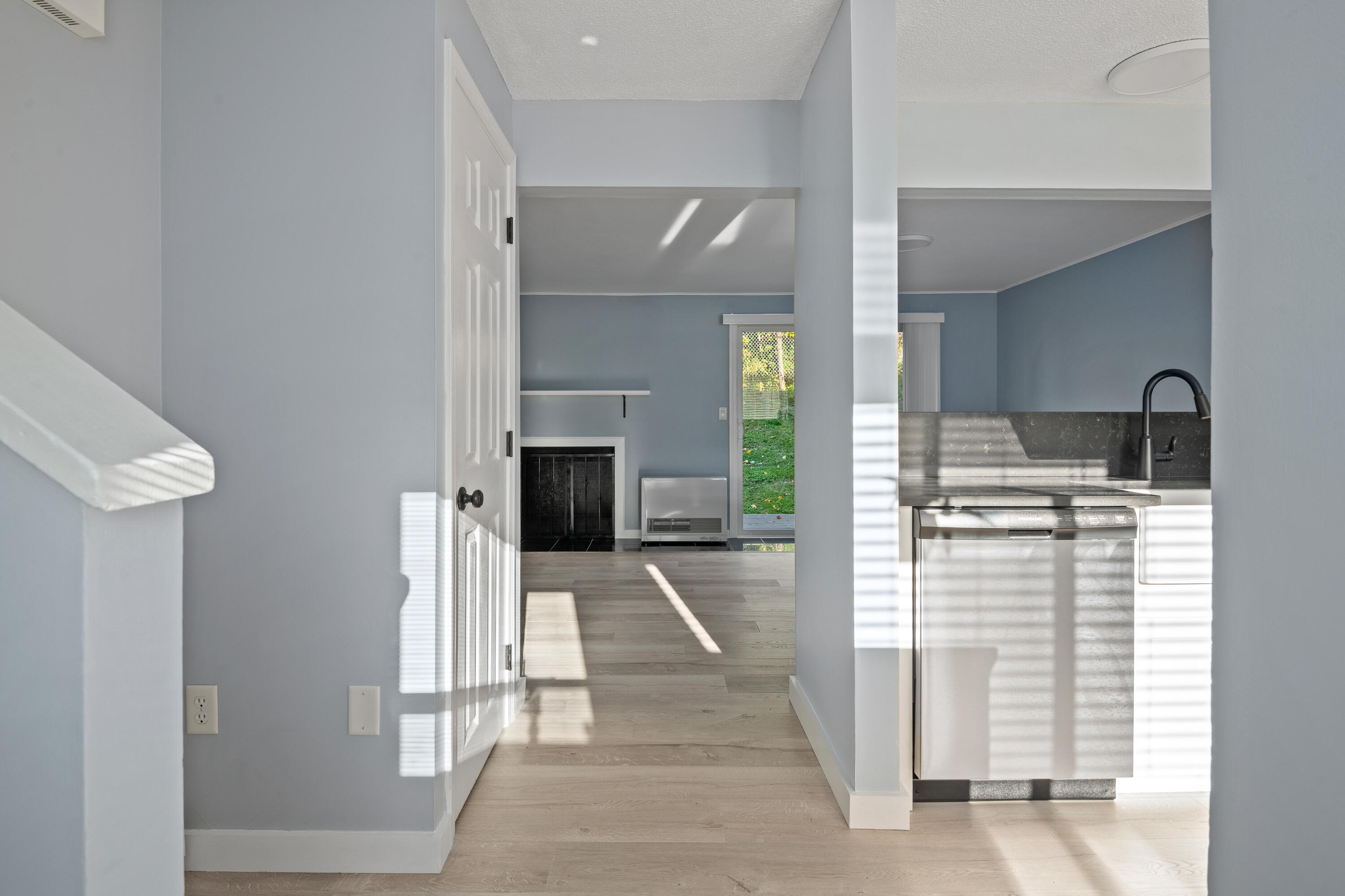 25 Lawrence Street, Unit 31 Westbrook, ME 04092 - Photo 6 of 26 07_25 Lawrence Street Unit #31_PGM_Print