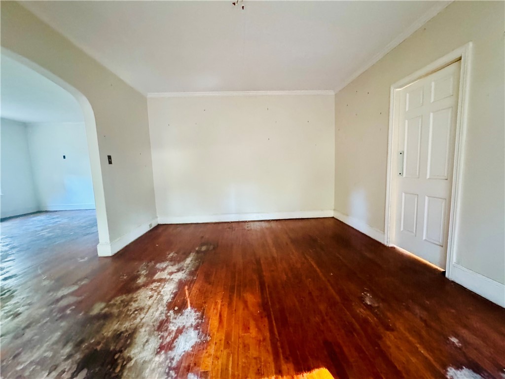 302 Chestnut Street Abbeville, SC 29620 - Photo 12 of 50 DINING ROOM