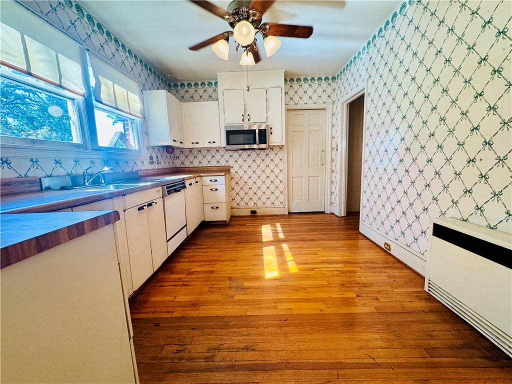 302 Chestnut Street Abbeville, SC 29620 - Photo 15 of 50 KITCHEN