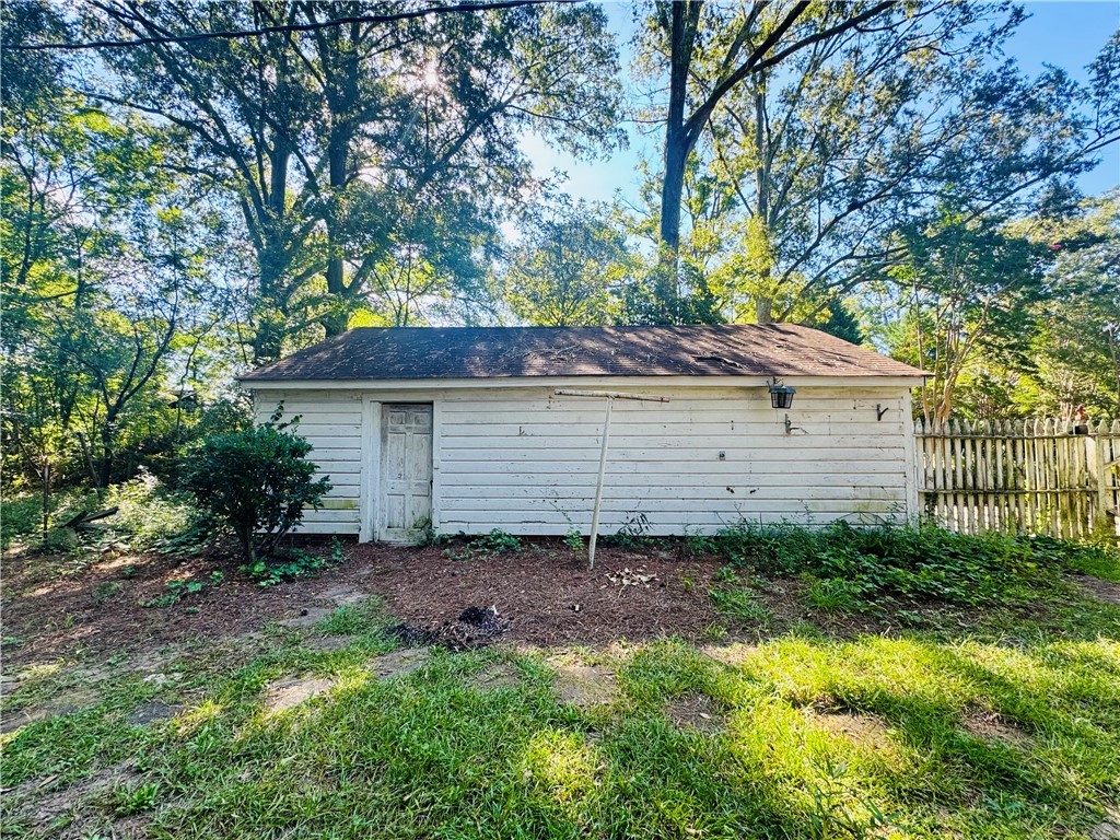 302 Chestnut Street Abbeville, SC 29620 - Photo 44 of 50 BACK YARD GARAGE