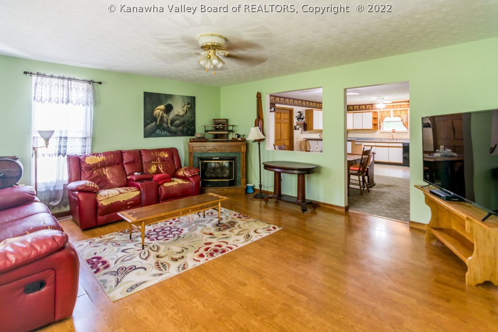 963 Flagrock Road Evans, WV 25241 - Photo 14 of 29 Gallery Image 14