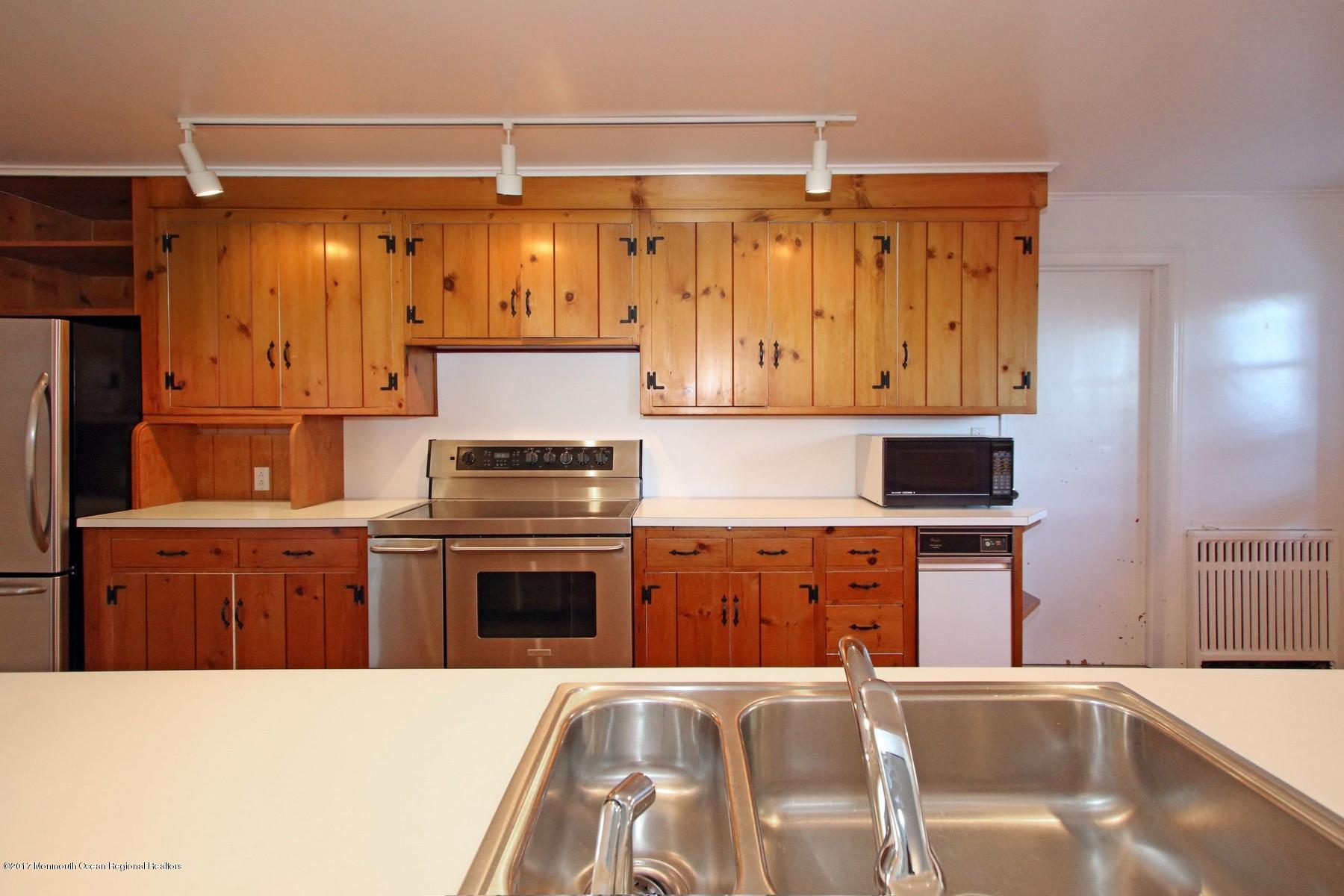 150 Portland Road Highlands, NJ 07732 - Photo 39 of 83 Kitchen