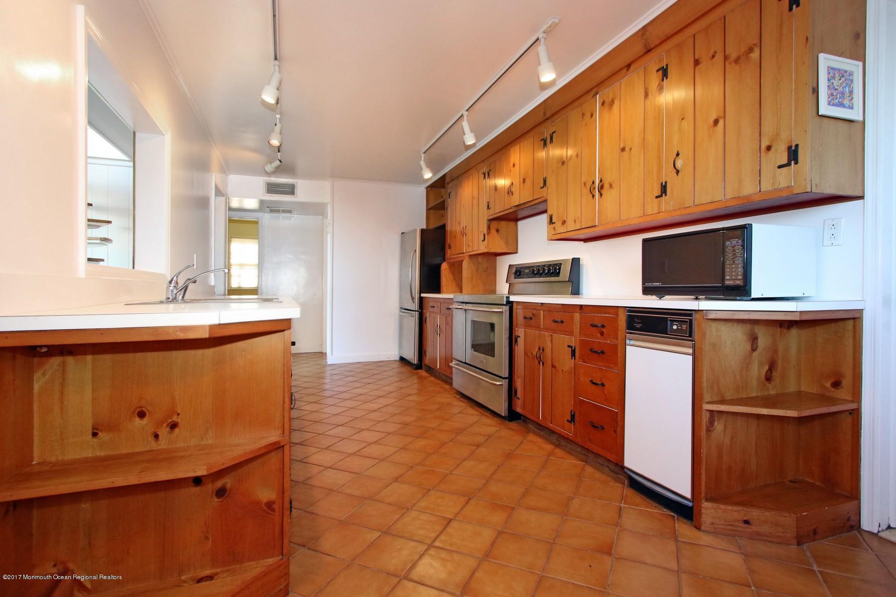 150 Portland Road Highlands, NJ 07732 - Photo 40 of 83 Kitchen