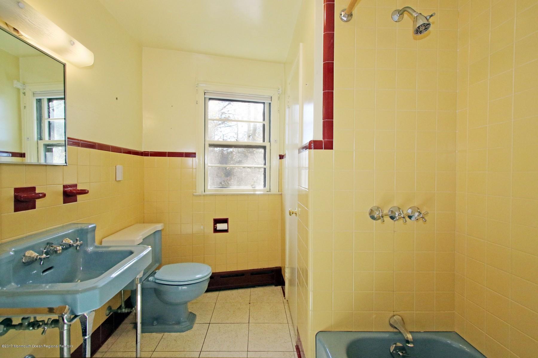 150 Portland Road Highlands, NJ 07732 - Photo 43 of 83 Bath