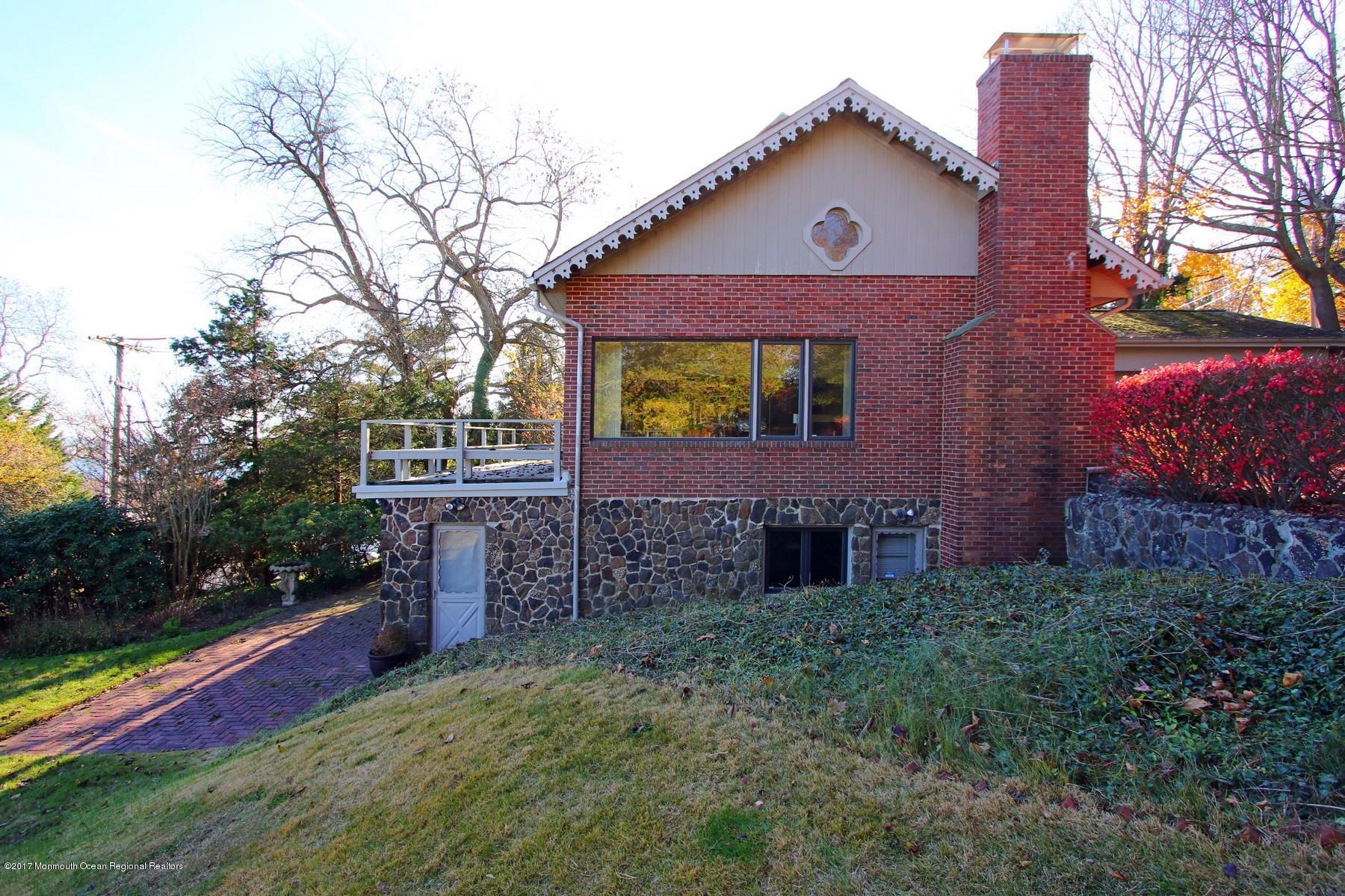 150 Portland Road Highlands, NJ 07732 - Photo 7 of 83 Side View of House