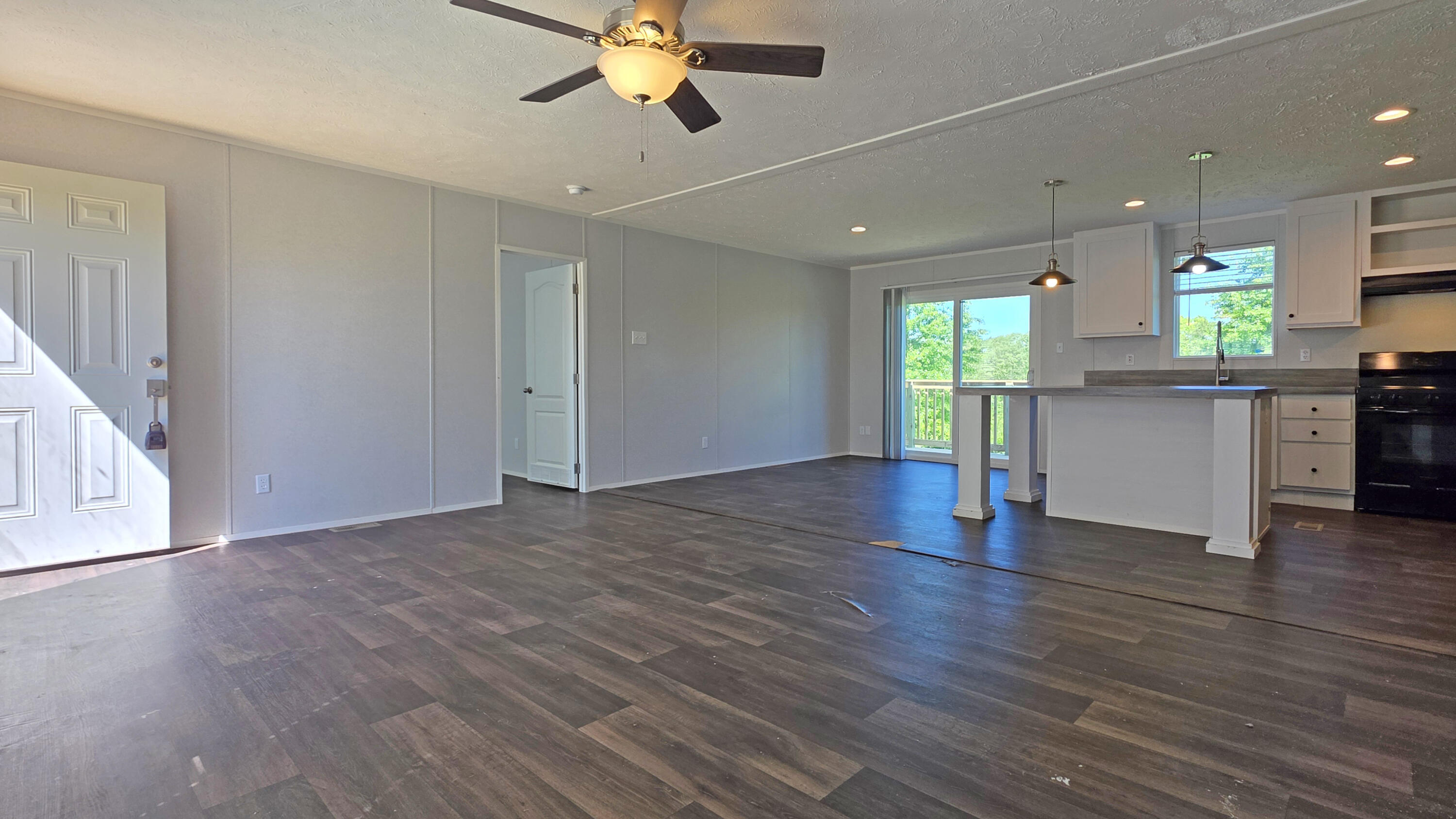 276 Moberly Bend Road Corbin, KY 40701 - Photo 2 of 34 20