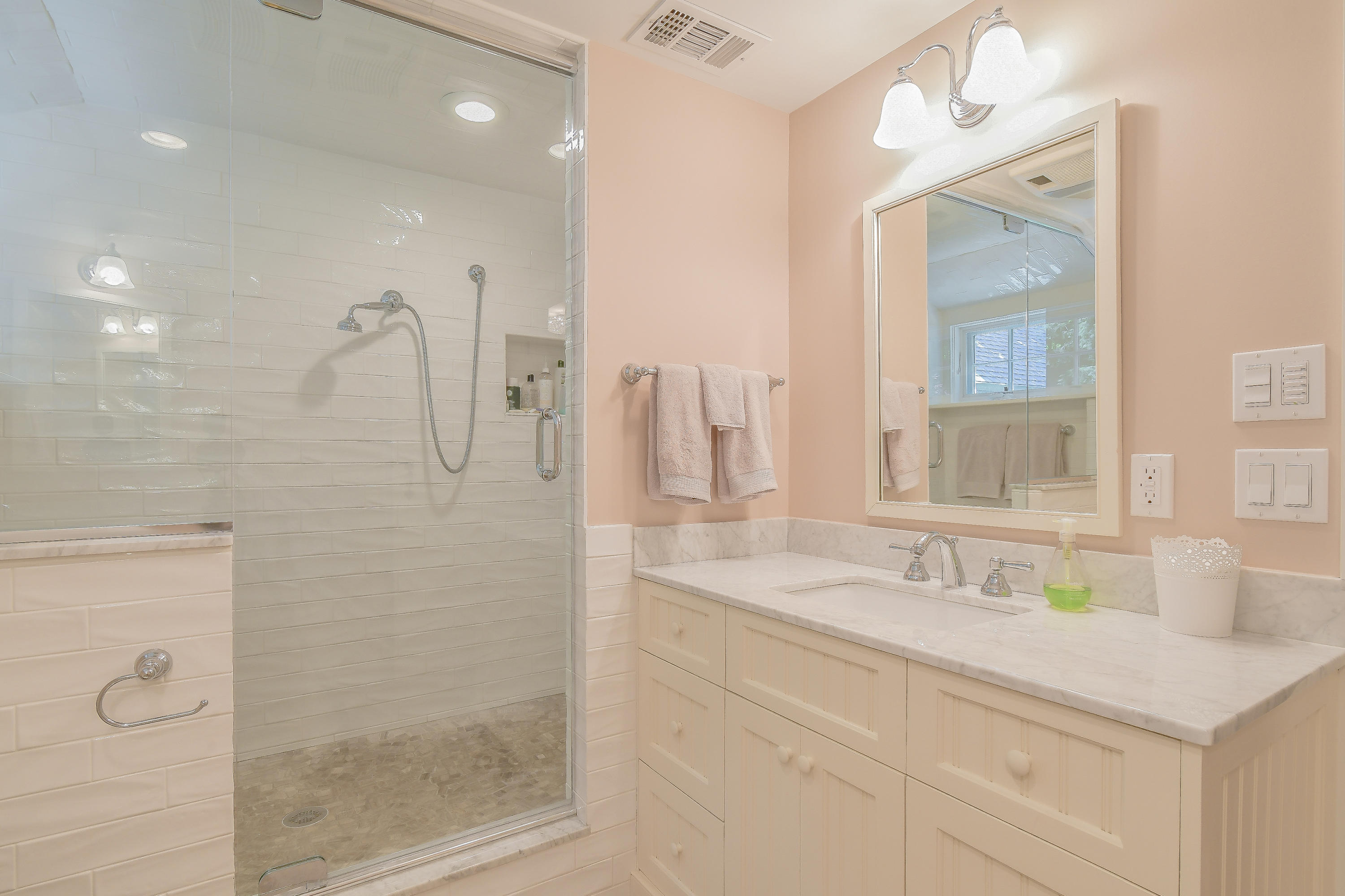 594 Valley Road New Canaan, CT 06840 - Photo 29 of 46 035-photo--6195717