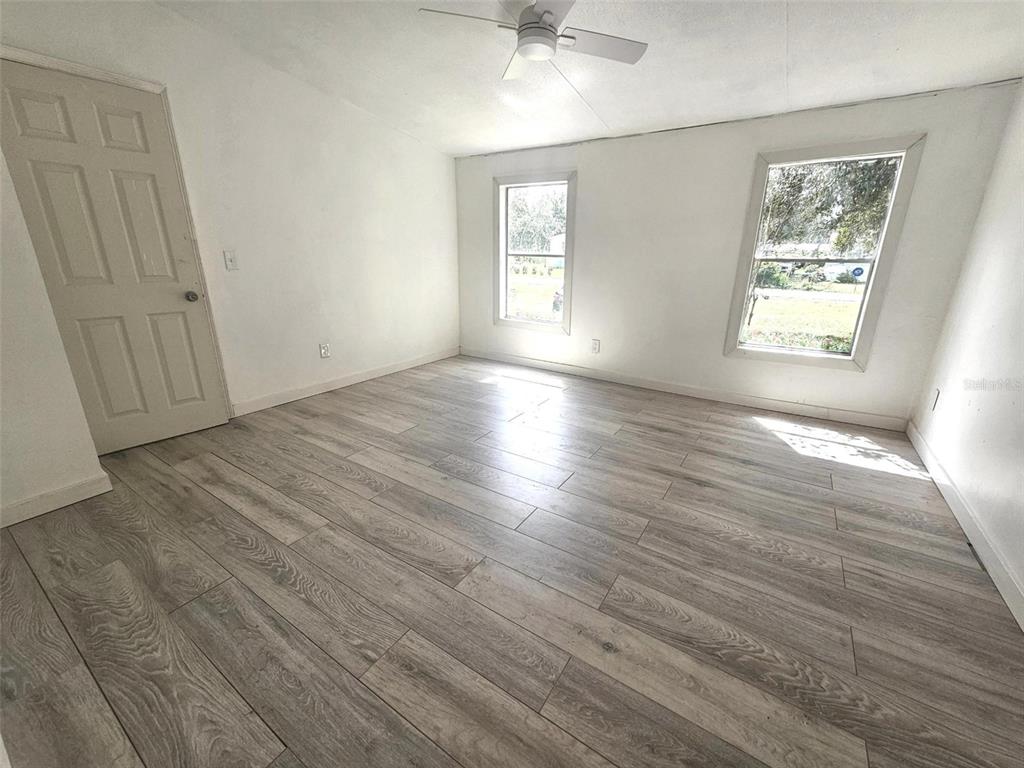 9485 Rousseau Street Webster, FL 33597 - Photo 8 of 18 Gallery Image 8