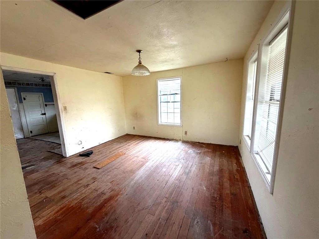 2455 McCullough Lane Ingleside, TX 78362 - Photo 3 of 12