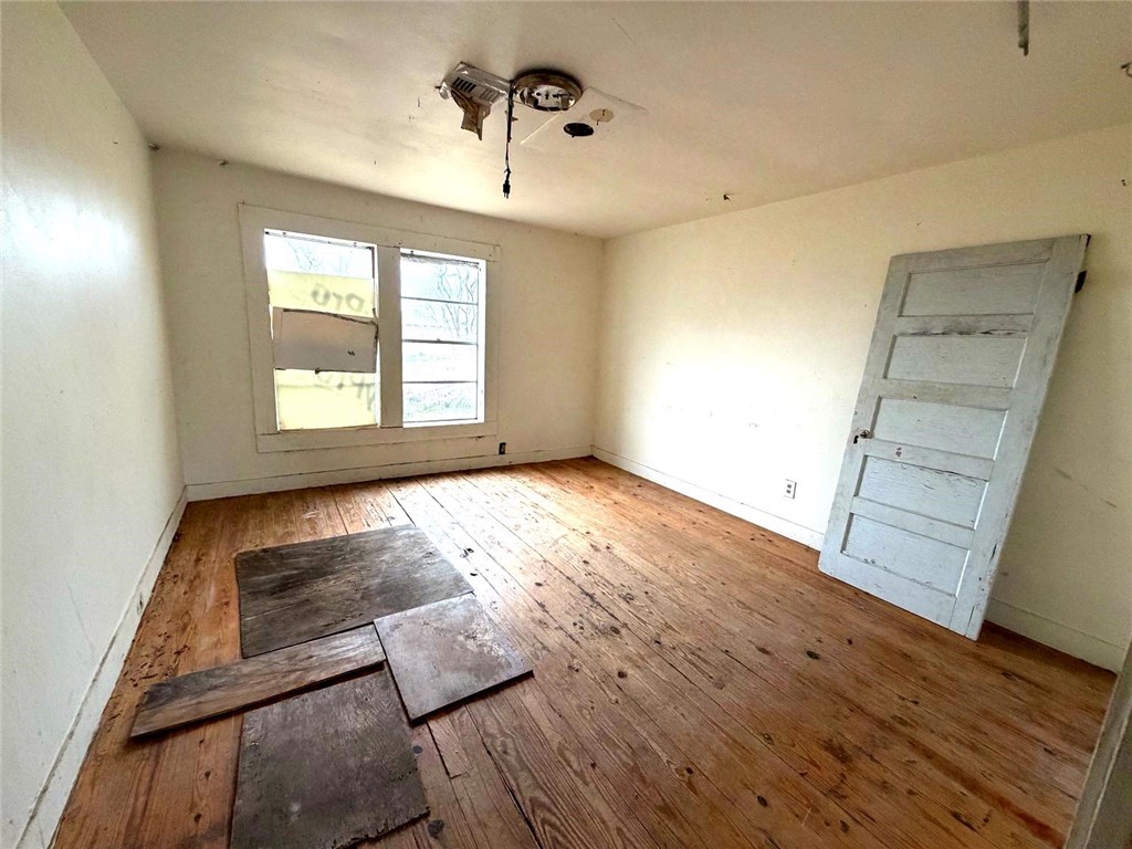 2455 McCullough Lane Ingleside, TX 78362 - Photo 4 of 12