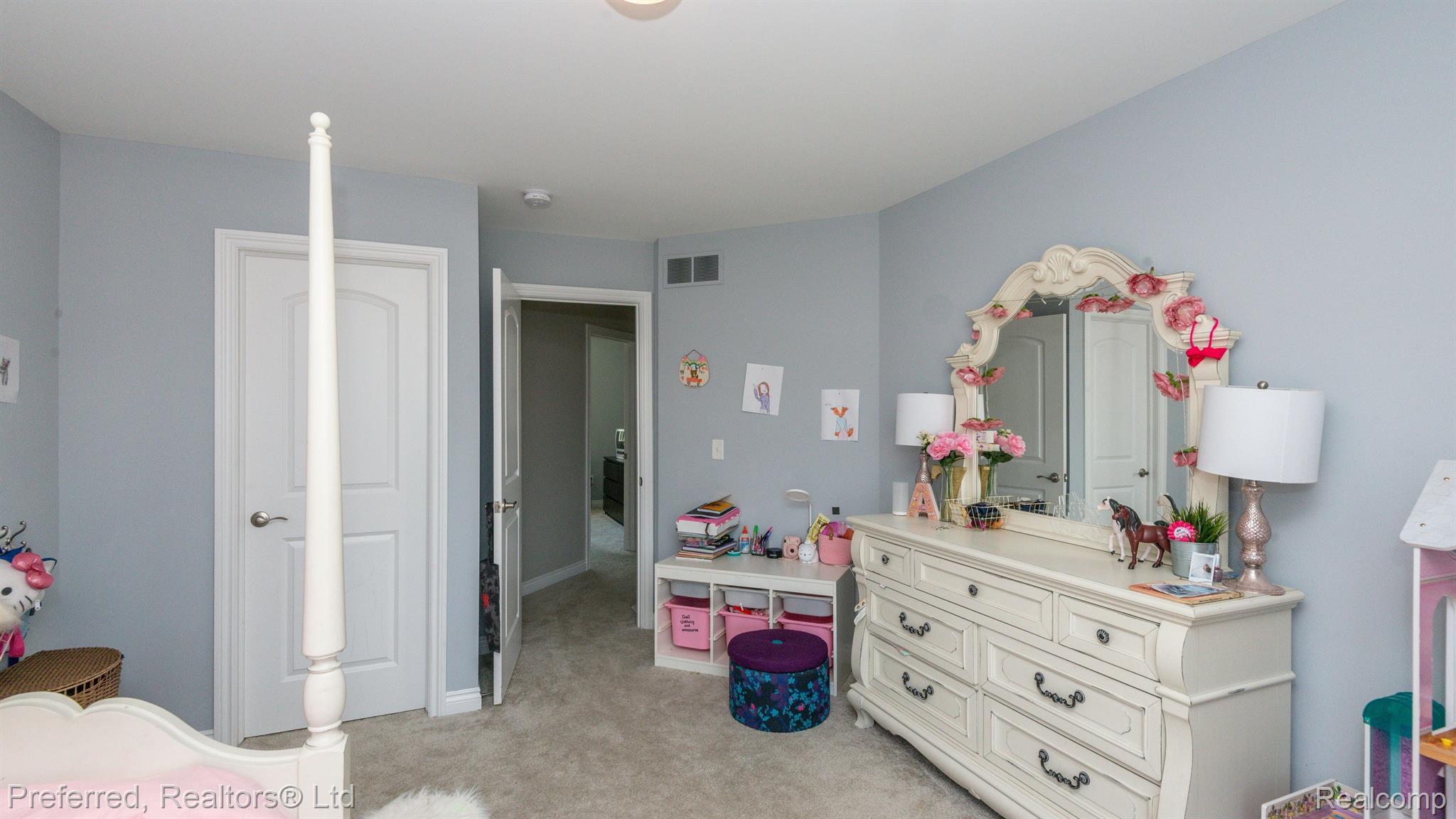 42955 Colonial Road Belleville, MI 48111 - Photo 40 of 47 Gallery Image 40