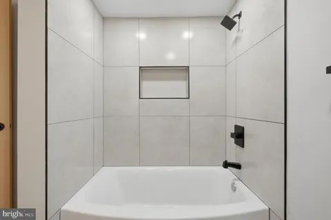 $5,600,000 | 1124 Savile Lane, McLean, VA 22101