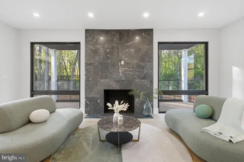 $5,600,000 | 1124 Savile Lane, McLean, VA 22101