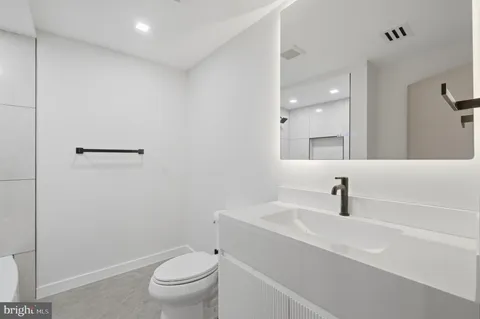 $5,600,000 | 1124 Savile Lane, McLean, VA 22101