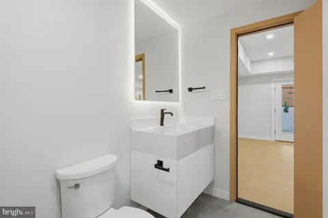 $5,600,000 | 1124 Savile Lane, McLean, VA 22101