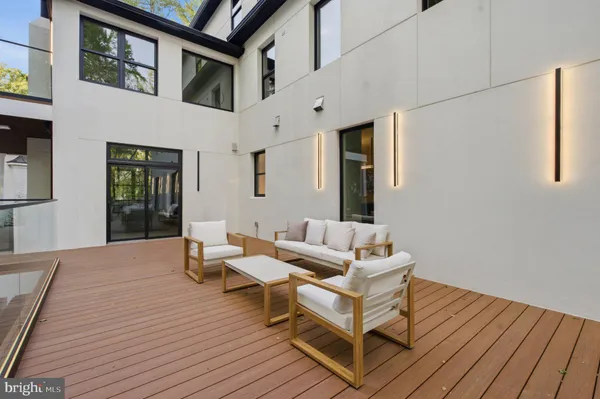 $5,600,000 | 1124 Savile Lane, McLean, VA 22101