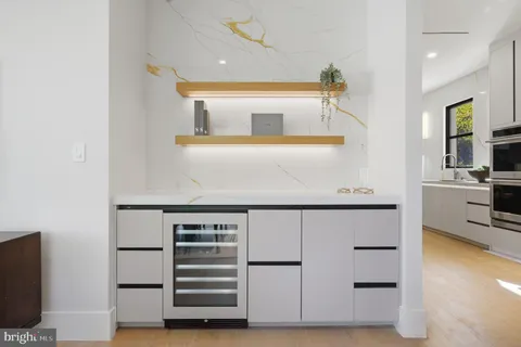 $5,600,000 | 1124 Savile Lane, McLean, VA 22101