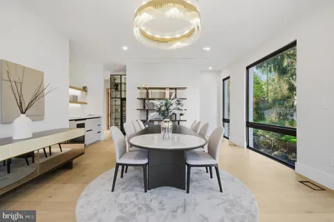 $5,600,000 | 1124 Savile Lane, McLean, VA 22101