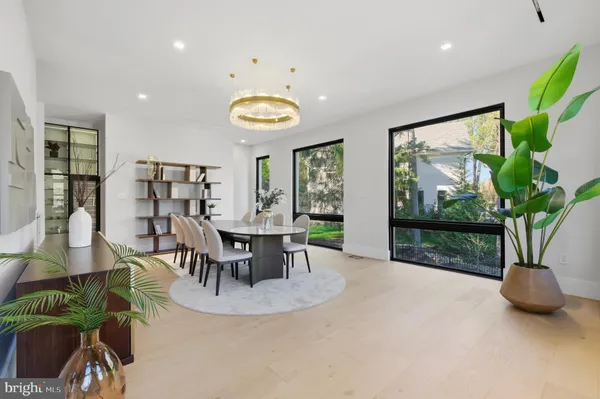 $5,600,000 | 1124 Savile Lane, McLean, VA 22101