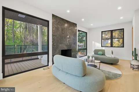 $5,600,000 | 1124 Savile Lane, McLean, VA 22101