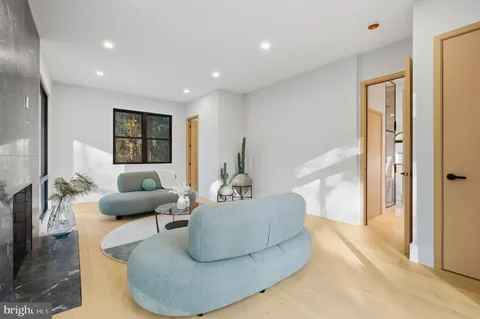 $5,600,000 | 1124 Savile Lane, McLean, VA 22101