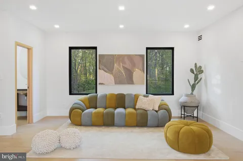 $5,600,000 | 1124 Savile Lane, McLean, VA 22101