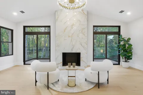 $5,600,000 | 1124 Savile Lane, McLean, VA 22101