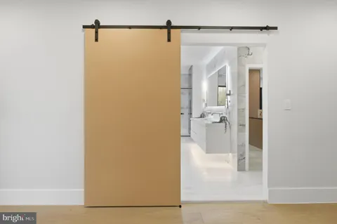 $5,600,000 | 1124 Savile Lane, McLean, VA 22101