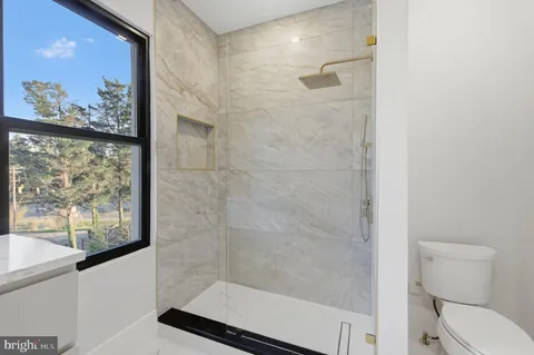 $5,600,000 | 1124 Savile Lane, McLean, VA 22101